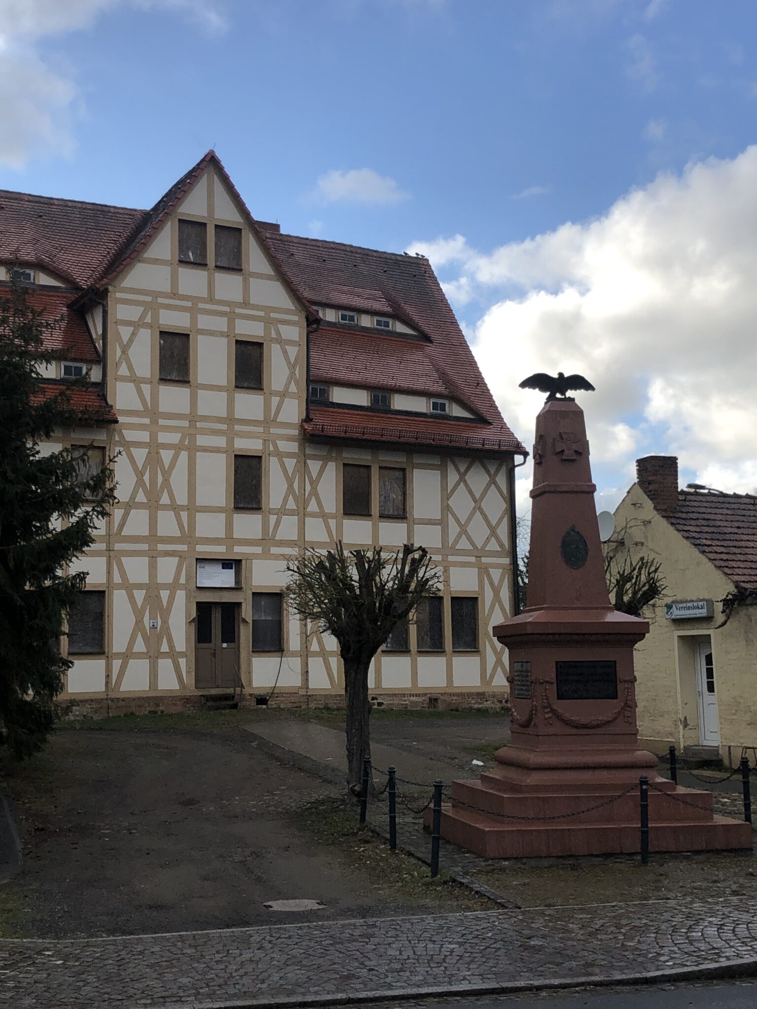 Gruß aus Schweinitz Sven Paul